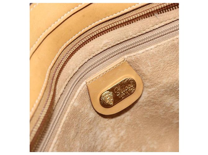 Gucci Borsa a mano Micro GG Supreme in PVC beige e oro 000 106 1325 Auth 157759 D'oro - vista 17