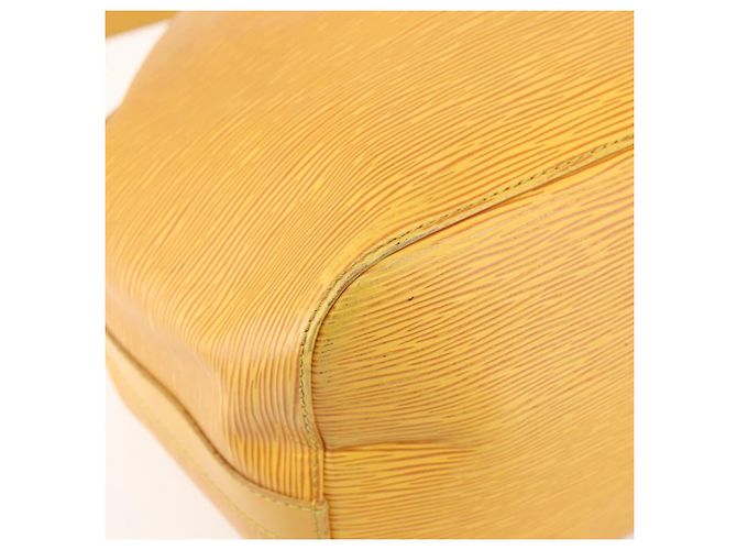 Noe LOUIS VUITTON Borsa a Spalla Petit Noé Epi Gialla M44109 LV Auth 160669 Giallo - vista 16