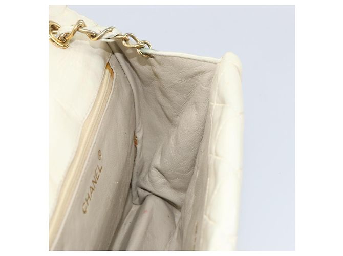 CHANEL Matelassierte Schultertasche aus Lammleder Weiß Gold CC Auth bs31806 - Ansicht 18