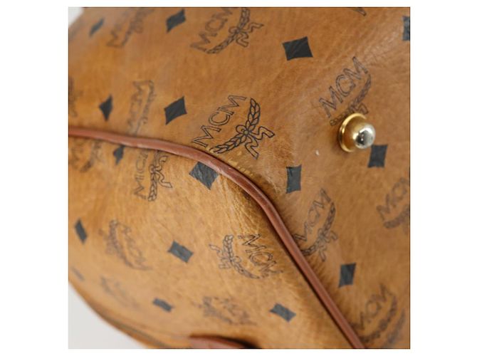 Borsa Boston MCM Logogram Vicetos in pelle PVC marrone e oro Auth 153190 D'oro - vista 13