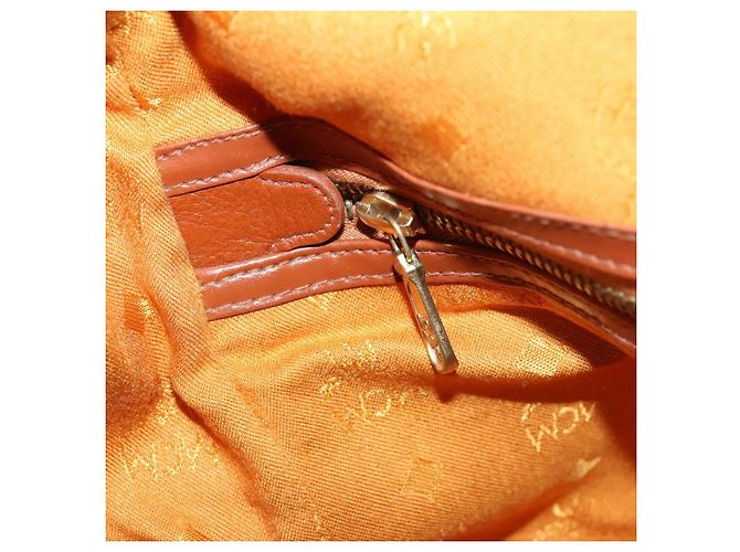 Borsa Boston MCM Logogram Vicetos in pelle PVC marrone e oro Auth 153190 D'oro - vista 19