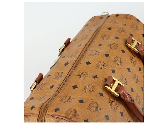 Borsa Boston MCM Logogram Vicetos in pelle PVC marrone e oro Auth 153190 D'oro - vista 6
