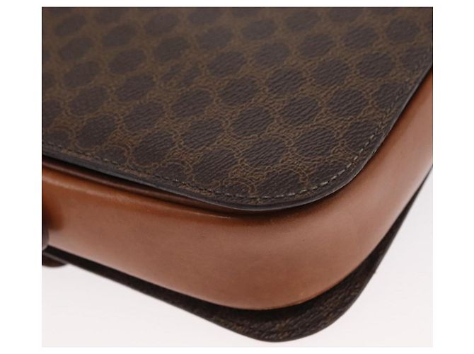 Céline Borsa in tela Macadam Celine con carrozza di cavallo in pelle PVC marrone oro Auth 158075 D'oro - vista 12