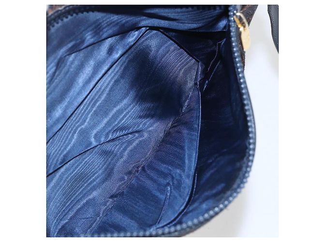 Céline Borsa a Spalla in Tela Macadam C di CELINE in Camoscio Blu Navy e Oro Auth 158416 D'oro - vista 20