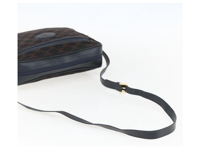 Céline Borsa a Spalla in Tela Macadam C di CELINE in Camoscio Blu Navy e Oro Auth 158416 D'oro - vista 7