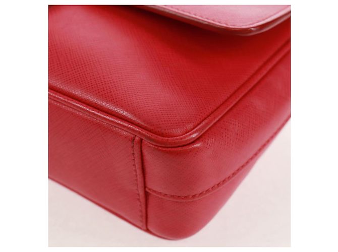 Saffiano Bolsa de Ombro PRADA em Couro Safiano Vermelho Prata Auth ka1025V - vista 12
