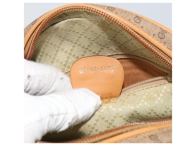 Gucci Borsa a Spalla Micro GG Supreme PVC Beige Oro 07 37 5575 Auth bs32050 D'oro - vista 22