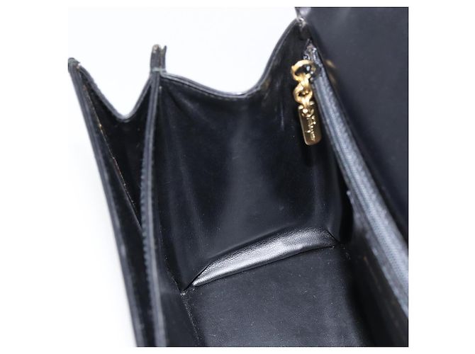 Borsa a Spalla Salvatore Ferragamo Gancini in Pelle 2 in 1 Nera Oro Auth 156467 - vista 21