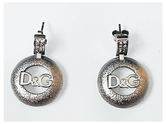 Raffinati orecchini DOLCE & GABBANA Collezione “Vyvian” con logo bordo satinato e swarovski - vista 11