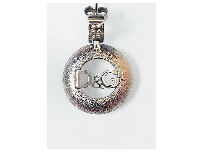 Raffinati orecchini DOLCE & GABBANA Collezione “Vyvian” con logo bordo satinato e swarovski - vista 5