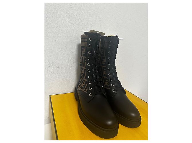 Botas Rockoko Fendi de cuero negro Castaño - vista 4