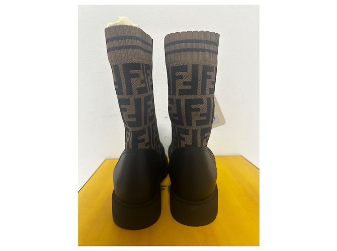 Botas Rockoko Fendi de cuero negro Castaño - vista 7