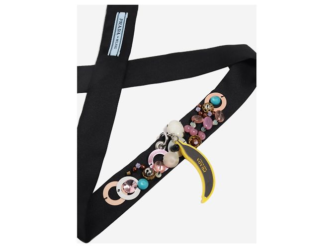 Prada Choker in raso con charm banana - vue 2