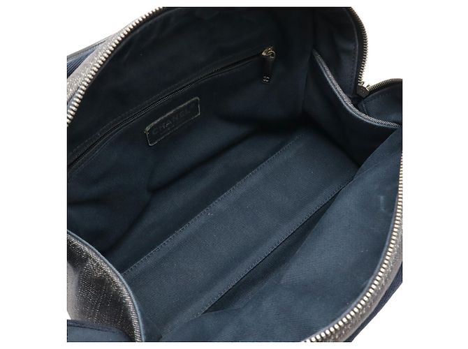 Borsa da bowling Chanel Deauville in blu navy - vista 8