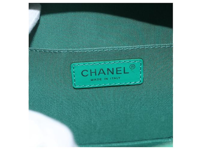 Camera Borsa a tracolla Chanel CC Box in pelle di agnello trapuntata mini Verde - vista 6