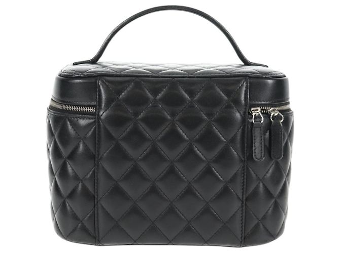 Vanity Chanel Kosmetiktasche aus gestepptem Lammleder Medium Schwarz - Ansicht 2