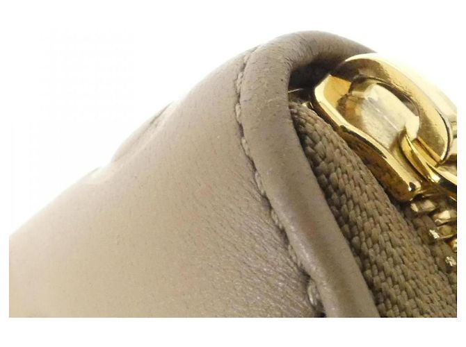 Cartera Zippy Coussin Louis Vuitton Gris pardo - vista 4