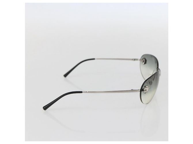 Gafas de sol Chanel Camélia Metal Negro - vista 3