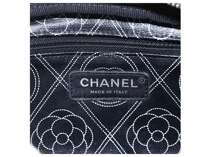 CHANEL Pochette Camelia PVC Nero Argento CC Auth 159324V - vista 14