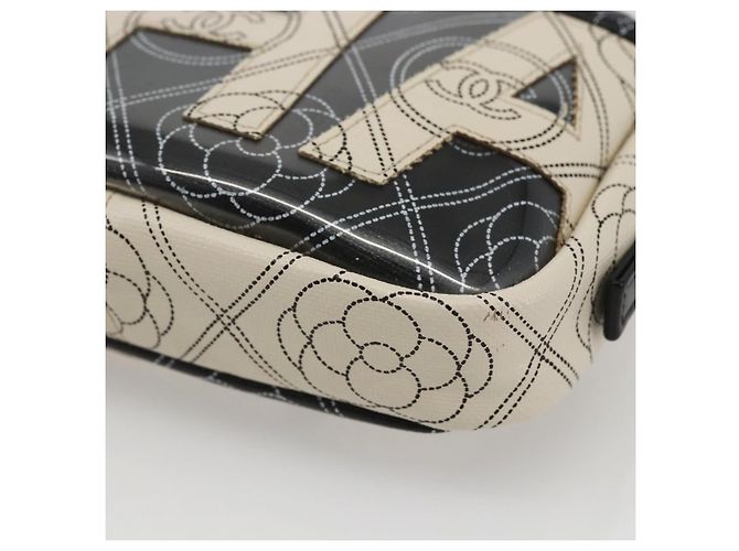 CHANEL Pochette Camelia PVC Nero Argento CC Auth 159324V - vista 9