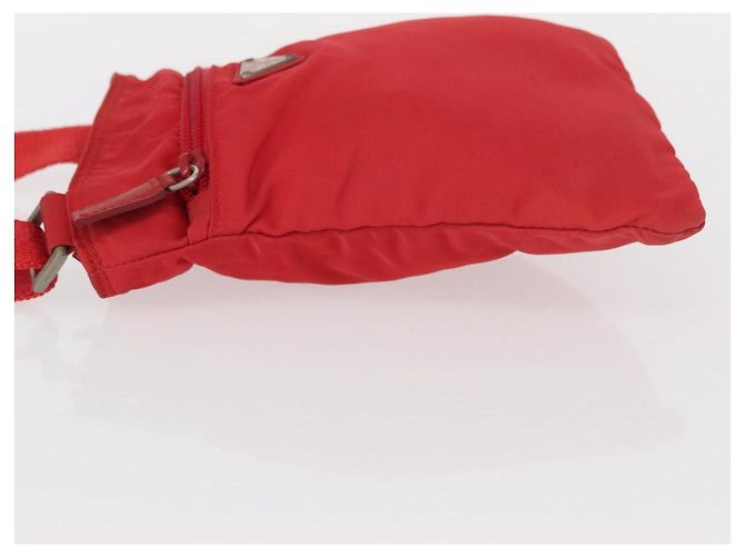Borsa a Spalla PRADA in Nylon Rossa Auth 158704 Rosso - vista 4