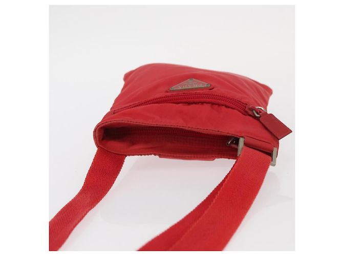 Borsa a Spalla PRADA in Nylon Rossa Auth 158704 Rosso - vista 6