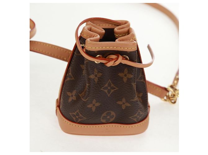 LOUIS VUITTON 2021-2025 Sac Icone Mini Trio Monogram M81081 LV Auth 158948SM Monogramme - vue 7