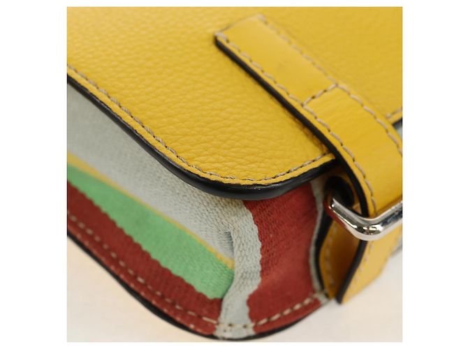 Borsa a vita LOEWE in pelle gialla argento Auth 159022V Giallo - vista 15