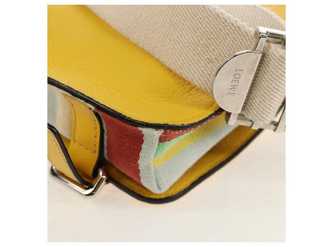 Borsa a vita LOEWE in pelle gialla argento Auth 159022V Giallo - vista 18