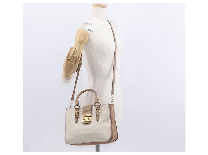 Borsa a mano Miu Miu Madras in pelle 2 vie beige oro Auth 157273 D'oro - vista 27