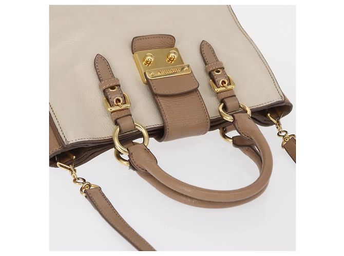 Borsa a mano Miu Miu Madras in pelle 2 vie beige oro Auth 157273 D'oro - vista 7