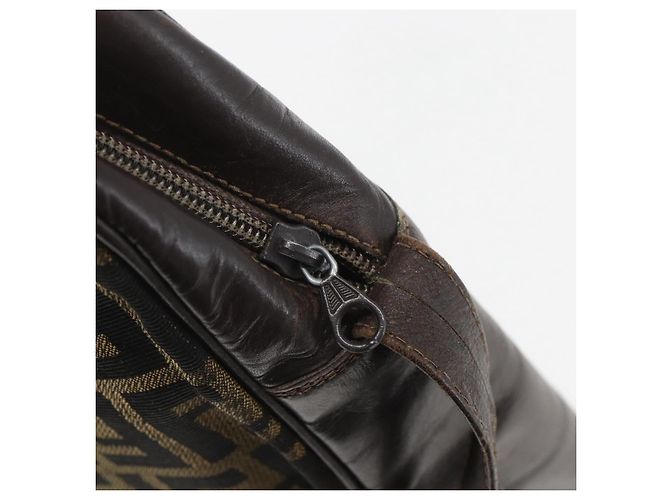 Sac à bandoulière en toile Zucca FENDI noir et marron Auth 158420 - vue 10