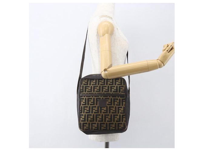 Sac à bandoulière en toile Zucca FENDI noir et marron Auth 158420 - vue 22