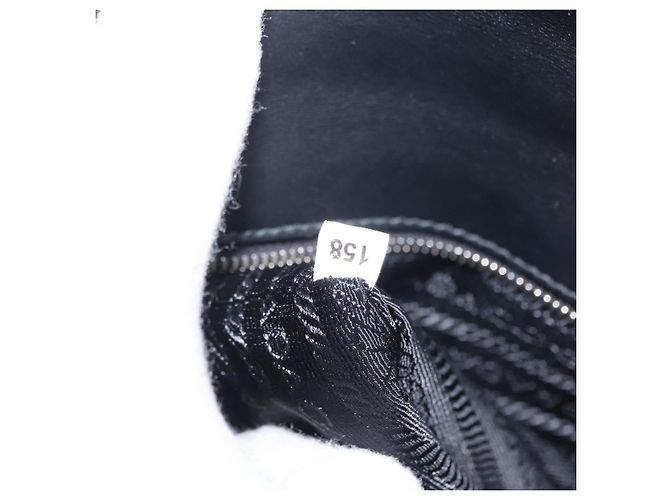 PRADA Schultertasche aus Leder mit Kette Weiß Silber Authentisch bs32042 - Ansicht 12