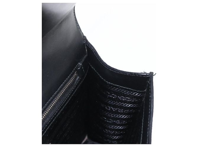 PRADA Schultertasche aus Leder mit Kette Weiß Silber Authentisch bs32042 - Ansicht 22