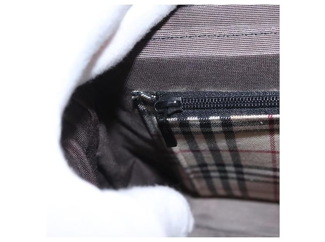 Borsa a Spalla in Pelle Nera e Oro Auth BA9035 di BURBERRY Nero D'oro - vista 20