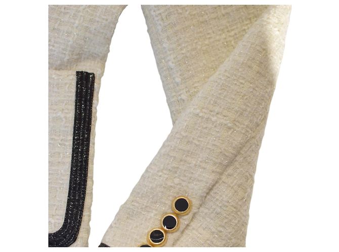 Blazer de bouclé crema Veronica Beard con ribete negro – Hecho en EE. UU., Talla 10 Crudo - vista 9
