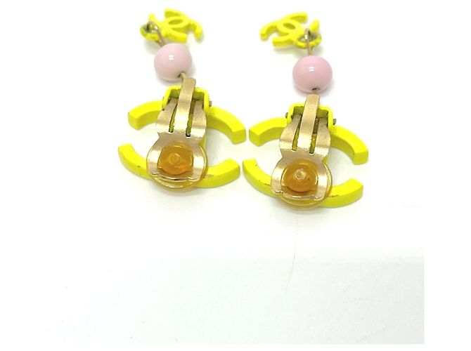 Orecchini in metallo a doppio filo marca Coco A21871 03S di Chanel Rosa Giallo - vista 5