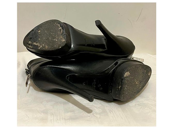 Yves Saint Laurent YSL Rive Gauache Facile 105 ankle boots Nero - vista 7