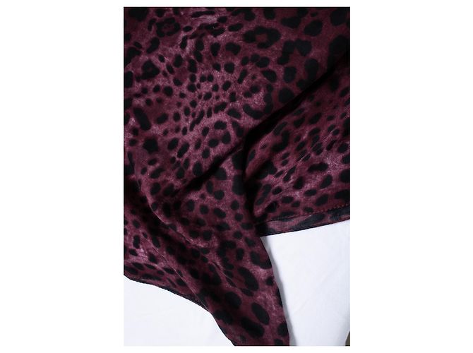 Sciarpa stampata leopardata in viola di Dolce & Gabbana Porpora - vista 3