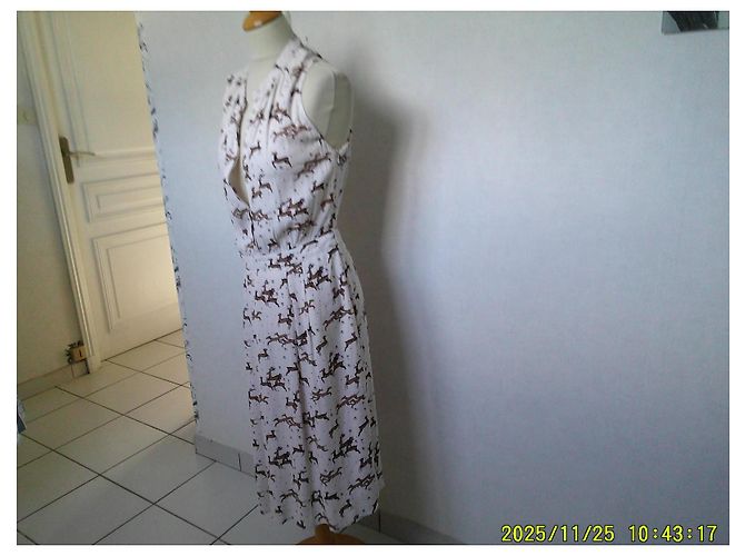 Autre Marque Vestido Monoprix de Viscosa Ecru con Ciervos Marrones - vista 4