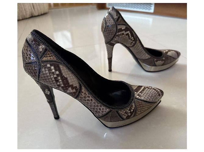 Tacchi Gucci in pelle marrone - vista 9