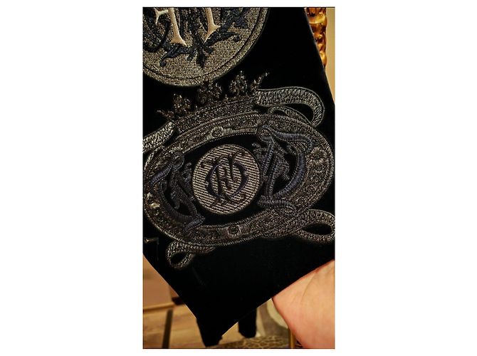 Gianfranco Ferré Weste aus blauem Samt mit Silbermonogramm XL - Ansicht 3