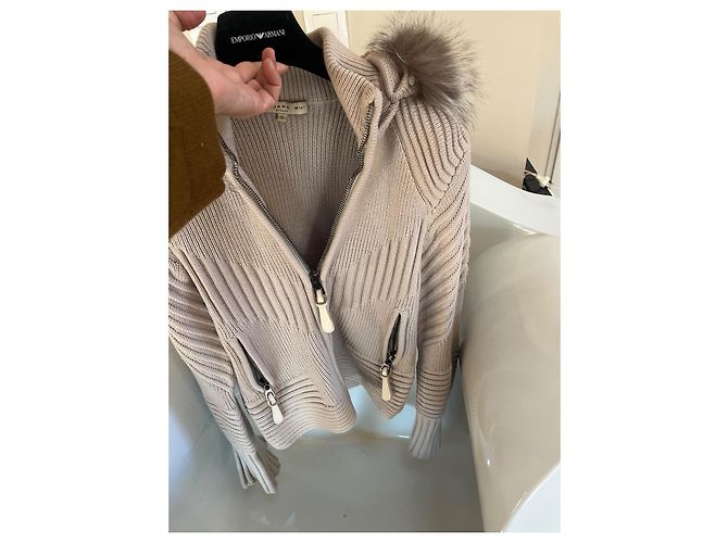 Barbara Bui Strickjacke aus Wolle in Grau mit Silberfuchs - Ansicht 6