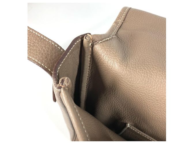Borsa Messenger con Patta Victoria di Hermès Marrone - vista 17