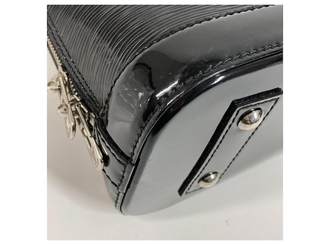 Borsa Alma BB Epi Elettrico Louis Vuitton Nero - vista 8