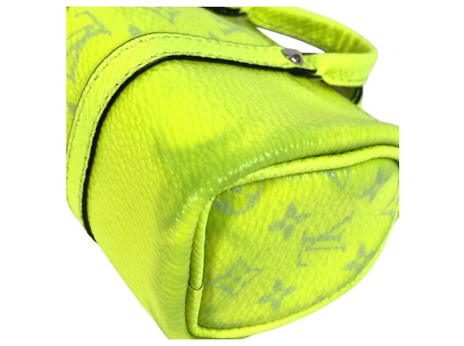 Keepall Llavero charm Taiga Rama de Louis Vuitton Amarillo - vista 2