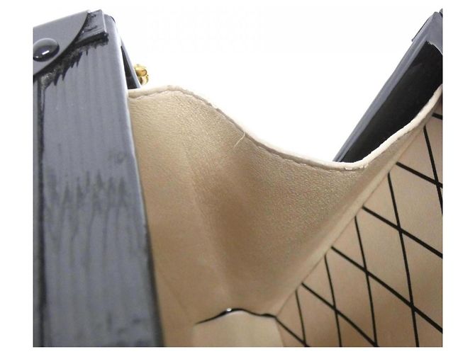 Borsa a Spalla Petite Malle Epi Louis Vuitton Rosso - vista 9