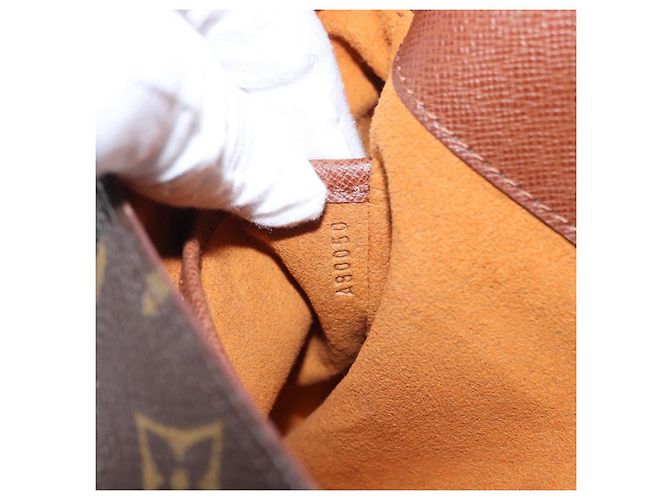 Borsa Musette Salsa Louis Vuitton in tela Monogram PM Marrone - vista 7