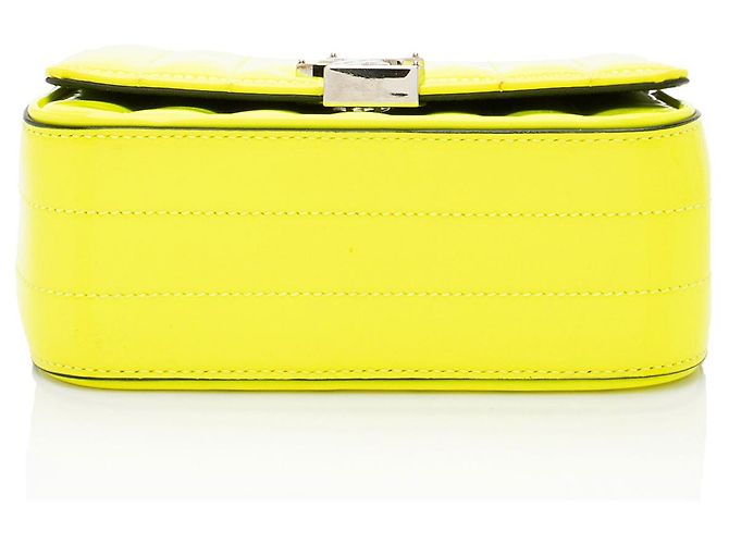 Saint Laurent Patent Leather Monogram Vicky Small Shoulder Bag - vue 4